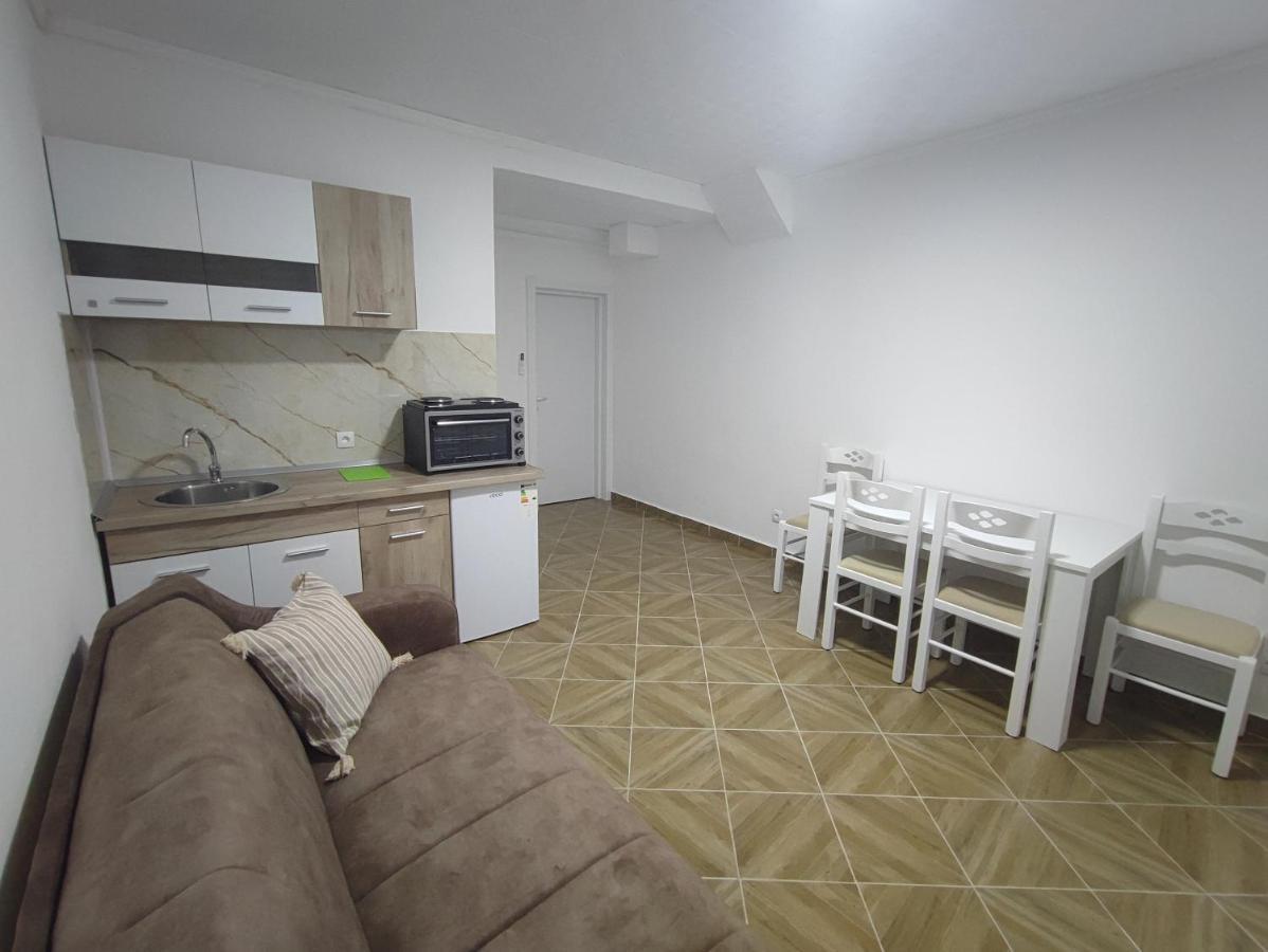 Hidden Villa Apartments Котор Екстериор снимка