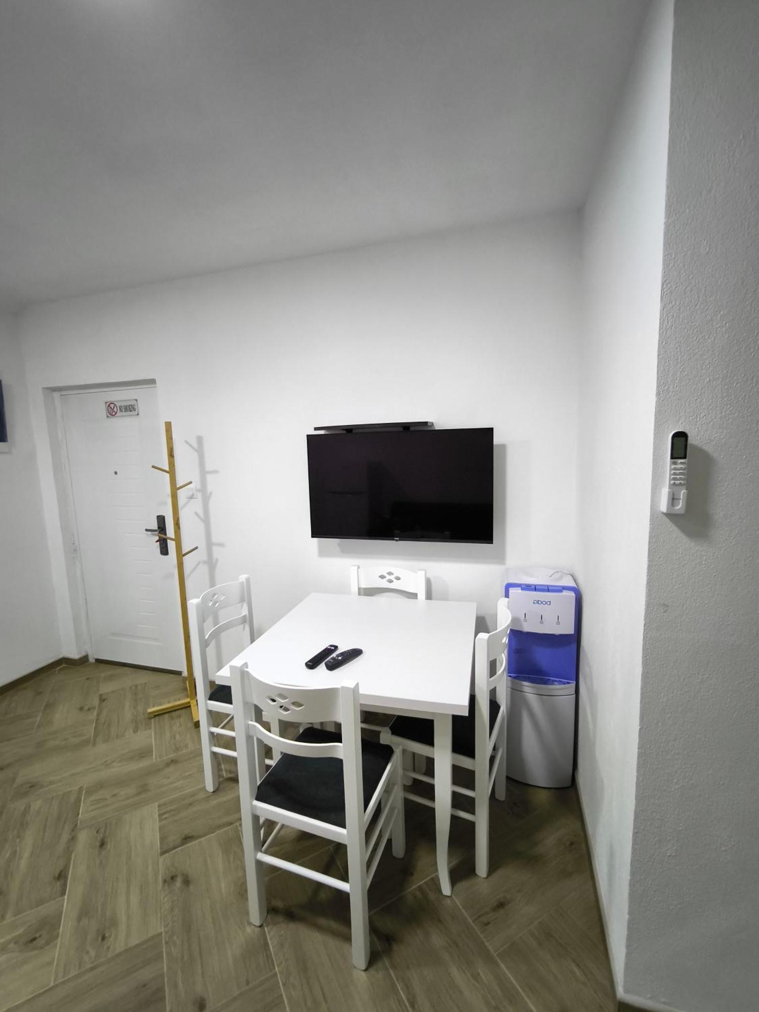 Hidden Villa Apartments Котор Екстериор снимка